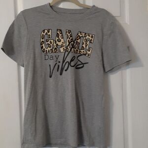 SPORT short sleeve t-shirt game day vibes gray crew neck size M sporty